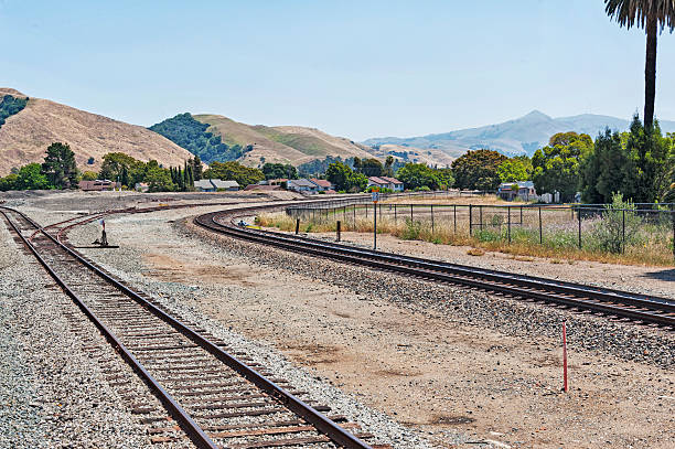 istock Niles canyon and train railroad tracks alongside each other 472523490