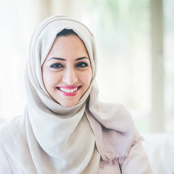 istock Beautifule middle eastern woman in Hijab. 472547258