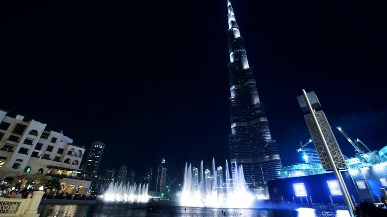 Fountain in front of the Burj Khalifa