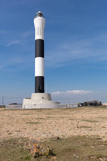 istock Black and white new Dungeness lighthouse 472551576