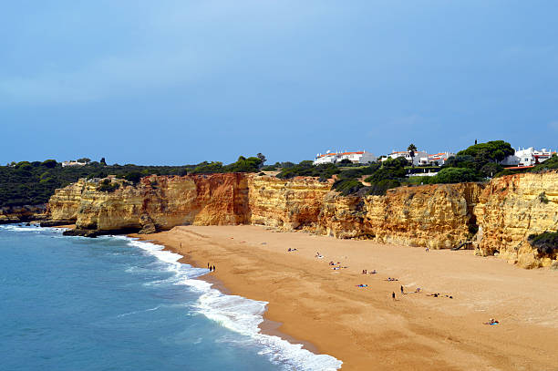 istock Senhora Da Rocha Nova Beach in Portugal 472576212