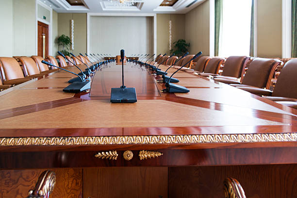 conference table - conference call convention center presentation podium stock-fotos und bilder