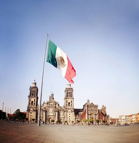 istock Zocalo Square and flag, Mexico City 472587566
