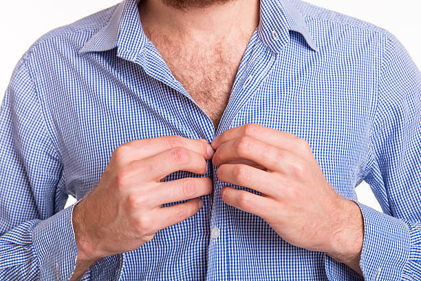 mężczyzna przyciski koszule - chest hair zdjęcia i obrazy z banku zdjęć
