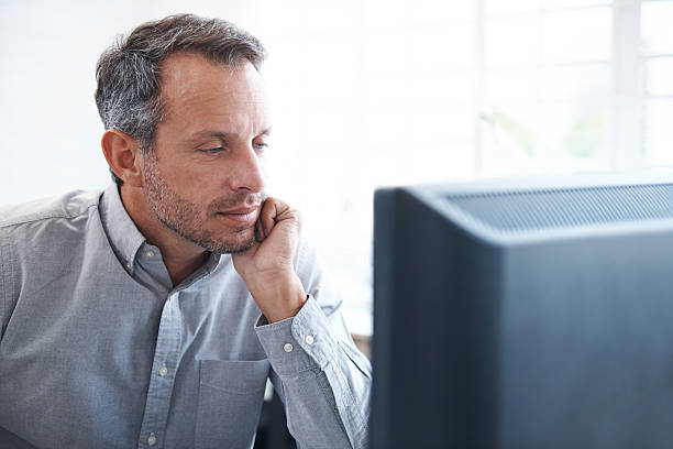 istock Getting up to speed with online business 472623858