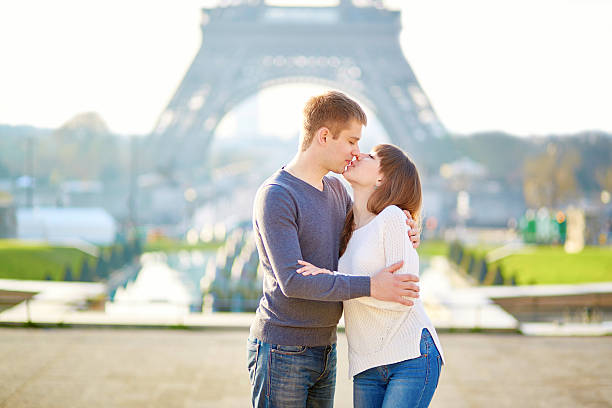 istock Beautiful romantic couple in Paris 472687056