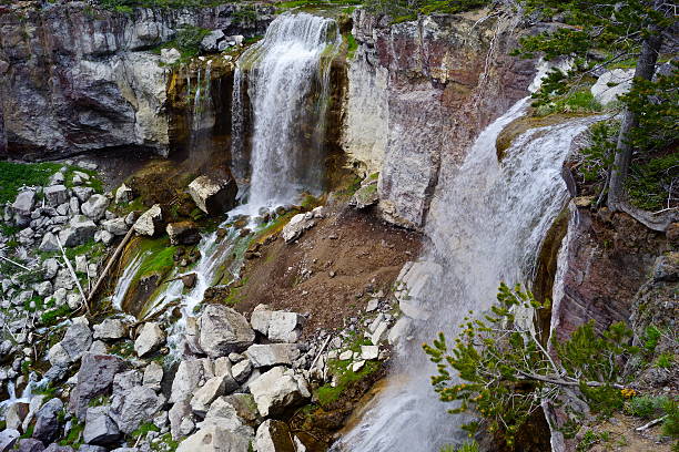 istock Newberry Crater Waterfalls 472715030
