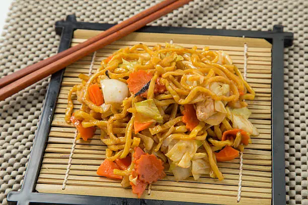 yellow noodle stir-fired