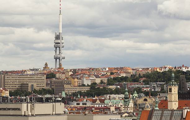 estate panorama di praga, repubblica ceca - ghotic foto e immagini stock