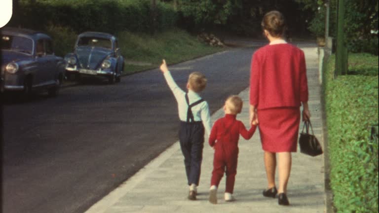 Family walk in the 1960s (vintage 8 mm amateur film)