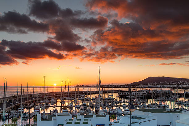 istock Sunset over Playa Blanca in Lanzarote 472840660