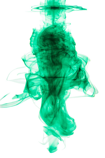 Studio shot of green ink in water against a white backgroundhttp://195.154.178.81/DATA/i_collage/pi/shoots/804579.jpg