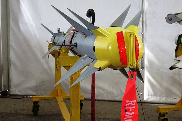 istock Smart Missile- heat sick 472889318