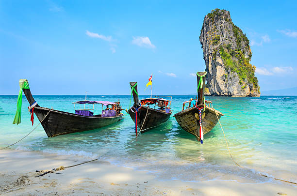 istock Long-tail Taxi boat 472893466