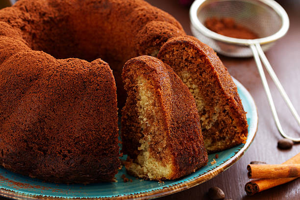 istock Traditional kugelhopf with chocolate and caramel. 472908590