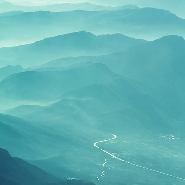 montañas al amanecer - great appalachian valley fotografías e imágenes de stock