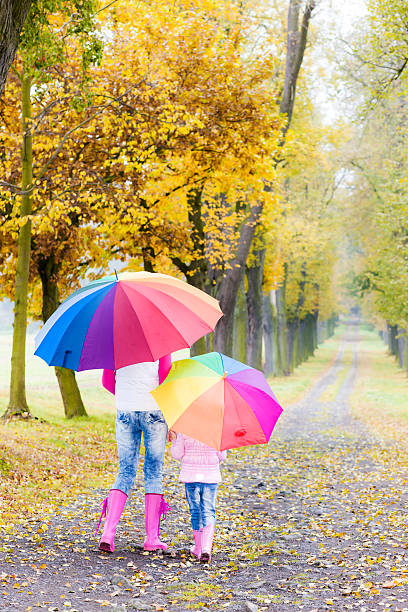 istock mother with her daughter 473126962