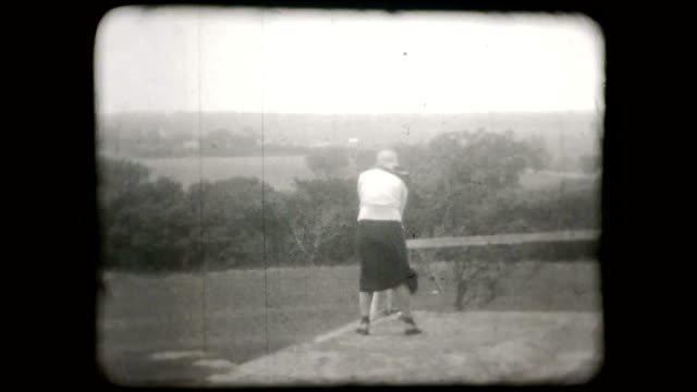 1930s Woman Golfing - 16mm