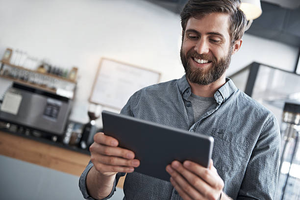 istock Updating his online status 473156378