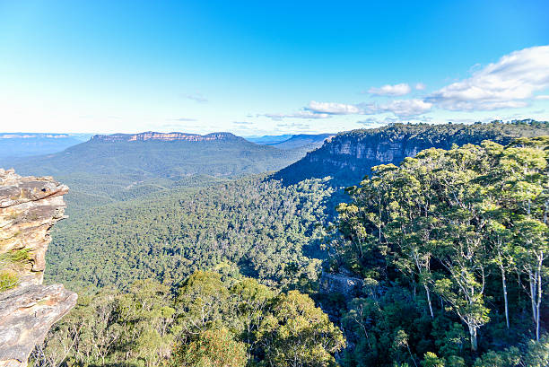 istock Jamison Valley, Blue Mountains, New South Wales, Australia 473176126