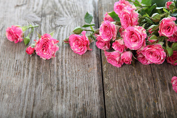 istock Bouquet of pink roses 473195822