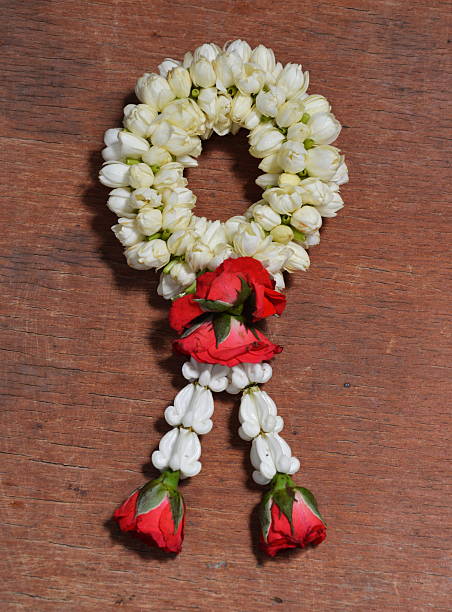 istock rose garland on the wood 473214726