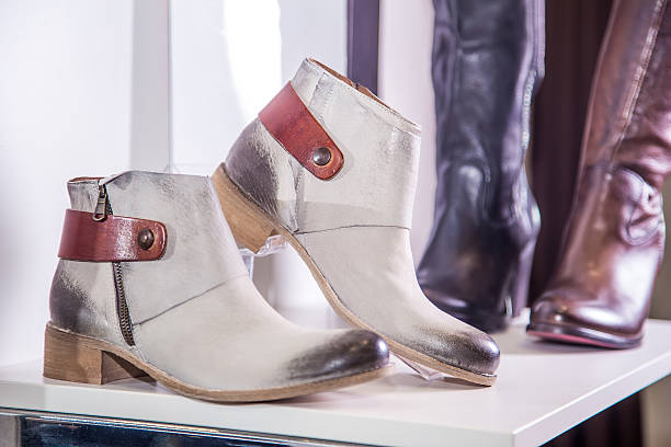 istock Women's spring shoes are on the shelf 473243724