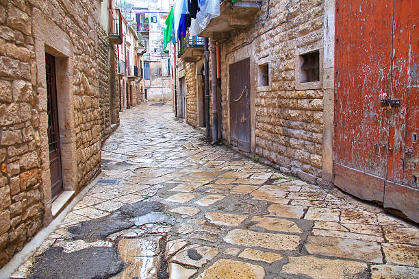 istock Alleyway. Bisceglie. Puglia. Italy. 473294072