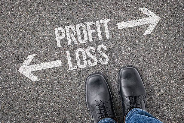 istock Decision at a crossroad - Profit or Loss 473300442