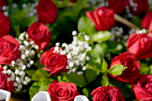 istock Blured bouquet of roses 473300636