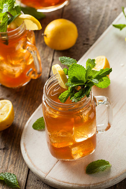istock Homemade Iced Tea and Lemonade 473340784