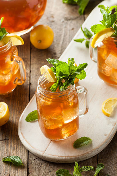istock Homemade Iced Tea and Lemonade 473340796