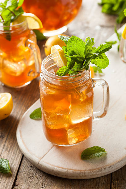 istock Homemade Iced Tea and Lemonade 473340850
