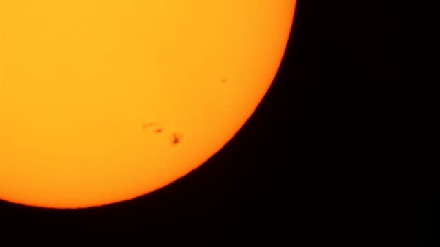 Sunspot AR1944 002