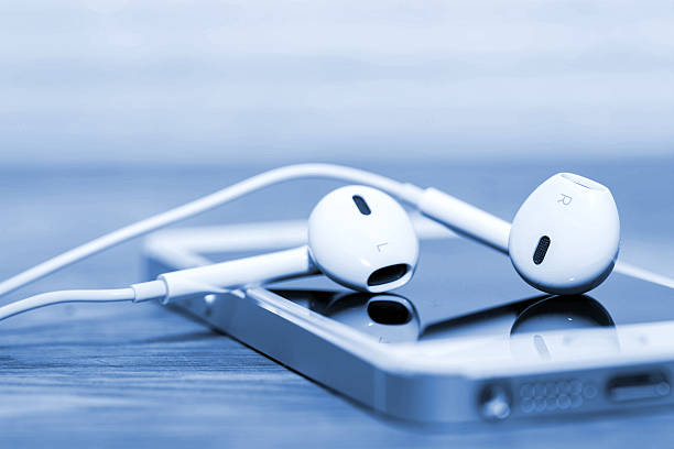 istock headphones and phone depth of field 473356688