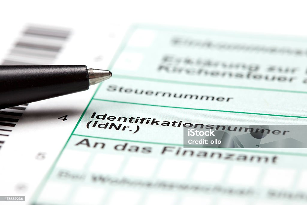 Deutsche Steuererklärung und Stift-Nahaufnahme - Lizenzfrei Steuererklärung Stock-Foto