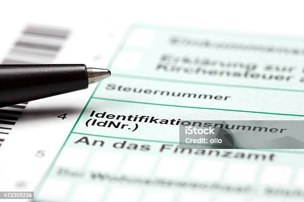 Deutsche Steuererklärung Und Stiftnahaufnahme Stockfoto und mehr Bilder von Steuererklärung - Steuererklärung, Zahl, Identität