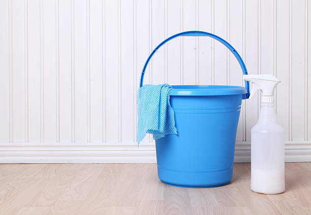 bucket - chores wood wet indoors foto e immagini stock