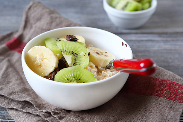 istock Healthy breakfast  with chocolate and fruit 473438528
