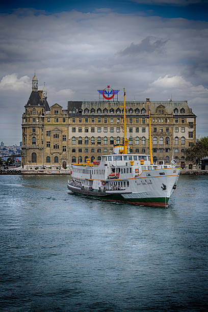 Ferry and the Haydarpasa train station at Kadikoy, Istanbul istanbul, Turkey - September 14, 2013: Ferry and the Haydarpasa train station at Kadikoy, Istanbul haydarpaşa stock pictures, royalty-free photos & images