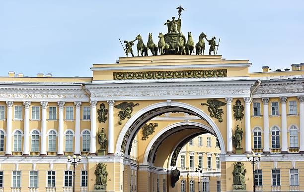 triumphal arch of the general staff, st. petersburg, russia - ermitaget bildbanksfoton och bilder