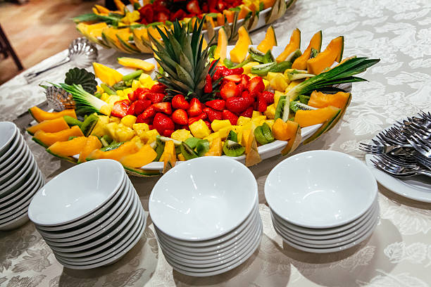 dessert von Obst Komposition mit Gericht – Foto