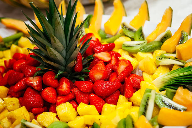 dessert de fruits composition avec plat - Photo