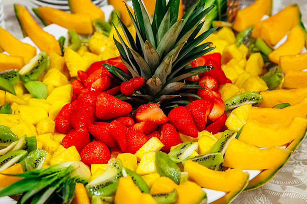 dessert von Obst Komposition mit Gericht – Foto