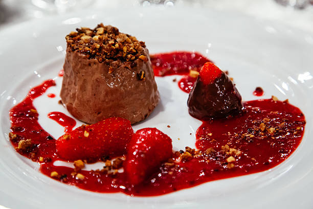 Superbe gâteau avec des fraises de prime fraîcheur - Photo