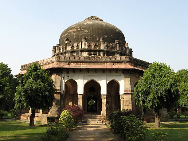 istock Temples in Lodi garden 473497902