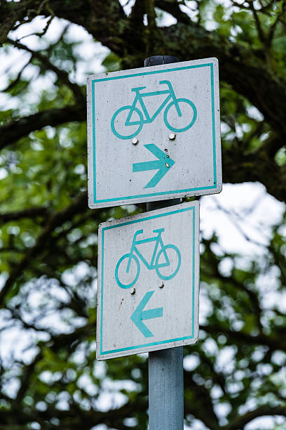 istock Bicycle sign in the park 473516812