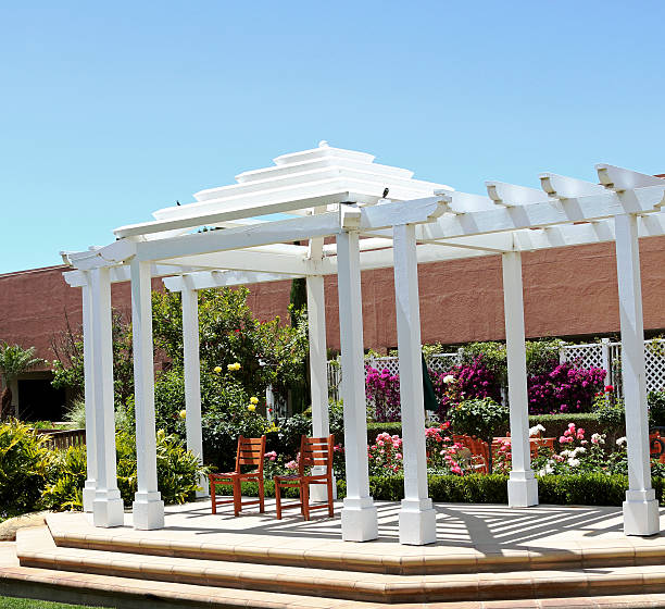 istock Gazebo In A Public Garden 473522414