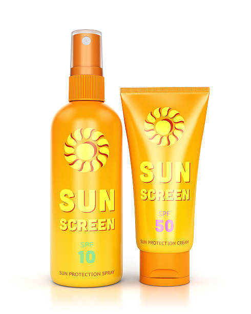 istock Sunscreen tube and spray 473543148