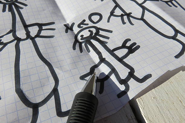 istock child psychologist analyzes children's Drawing 473556404